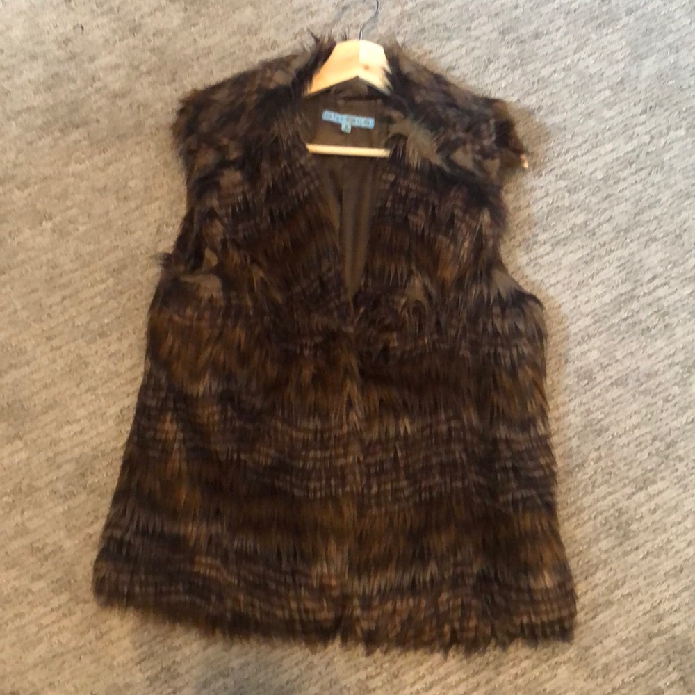 Fur vest